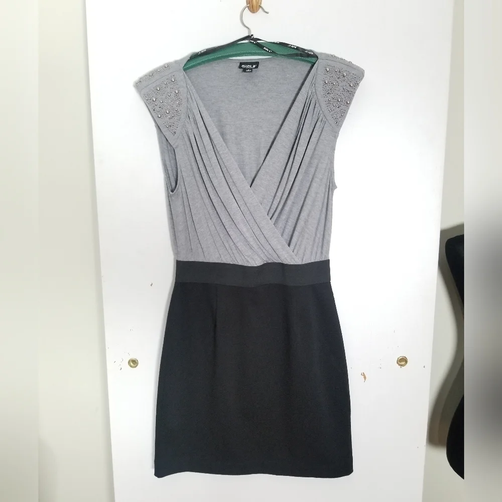 Allen B Military Inspired 2 Tone Mini Dress, Capped Studded Sleeves Black Gray M - Picture 6 of 9